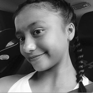 Meet your Posher, Alexis